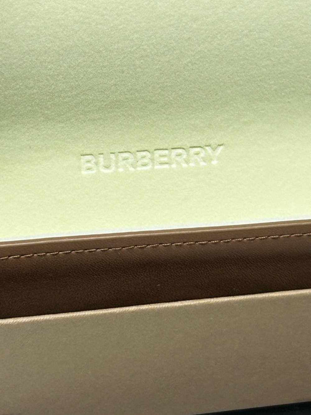 Burberry Eyeglasses Case - Picture 4 of 6